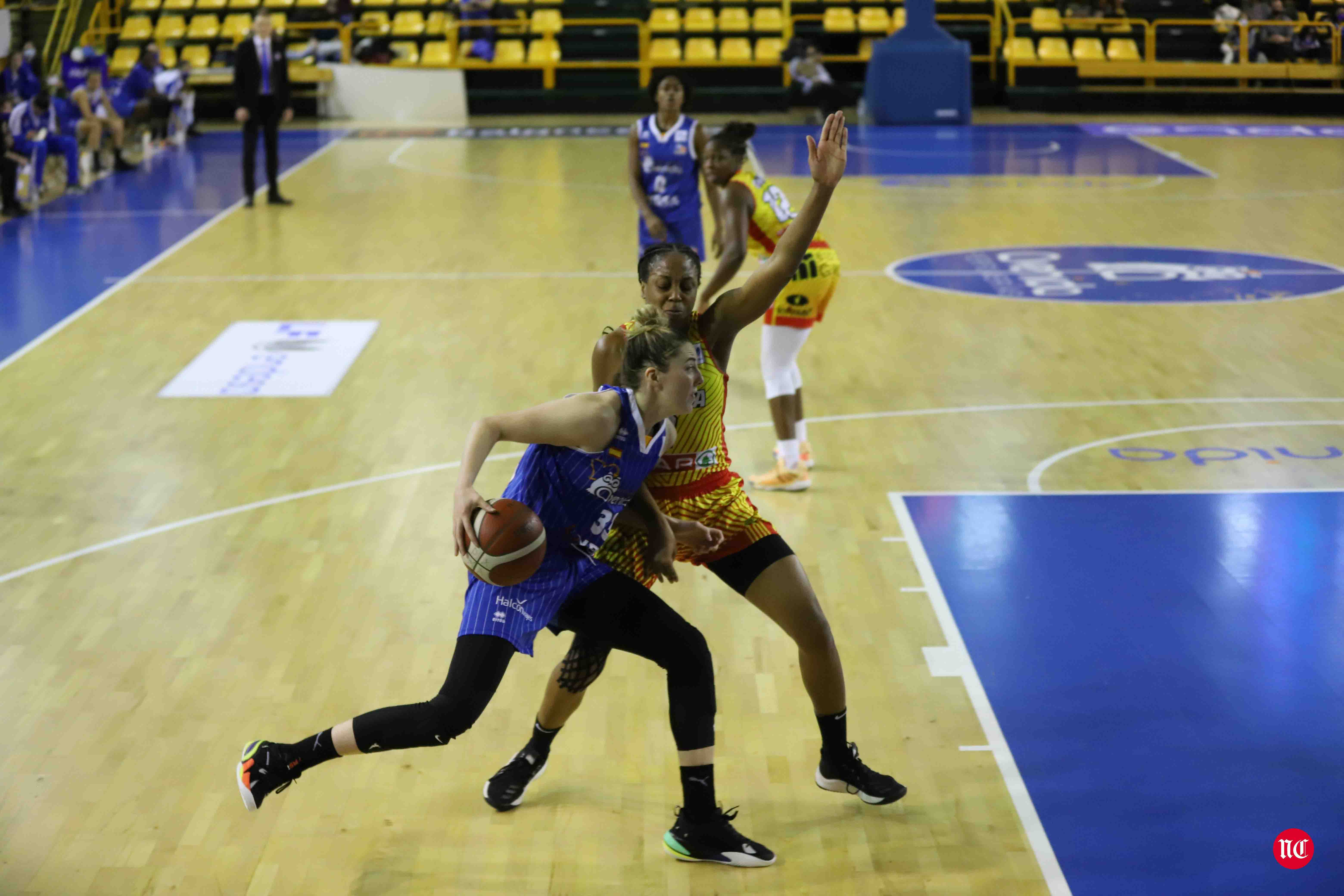 Fotos: El CB Avenida hace pequeño al Girona