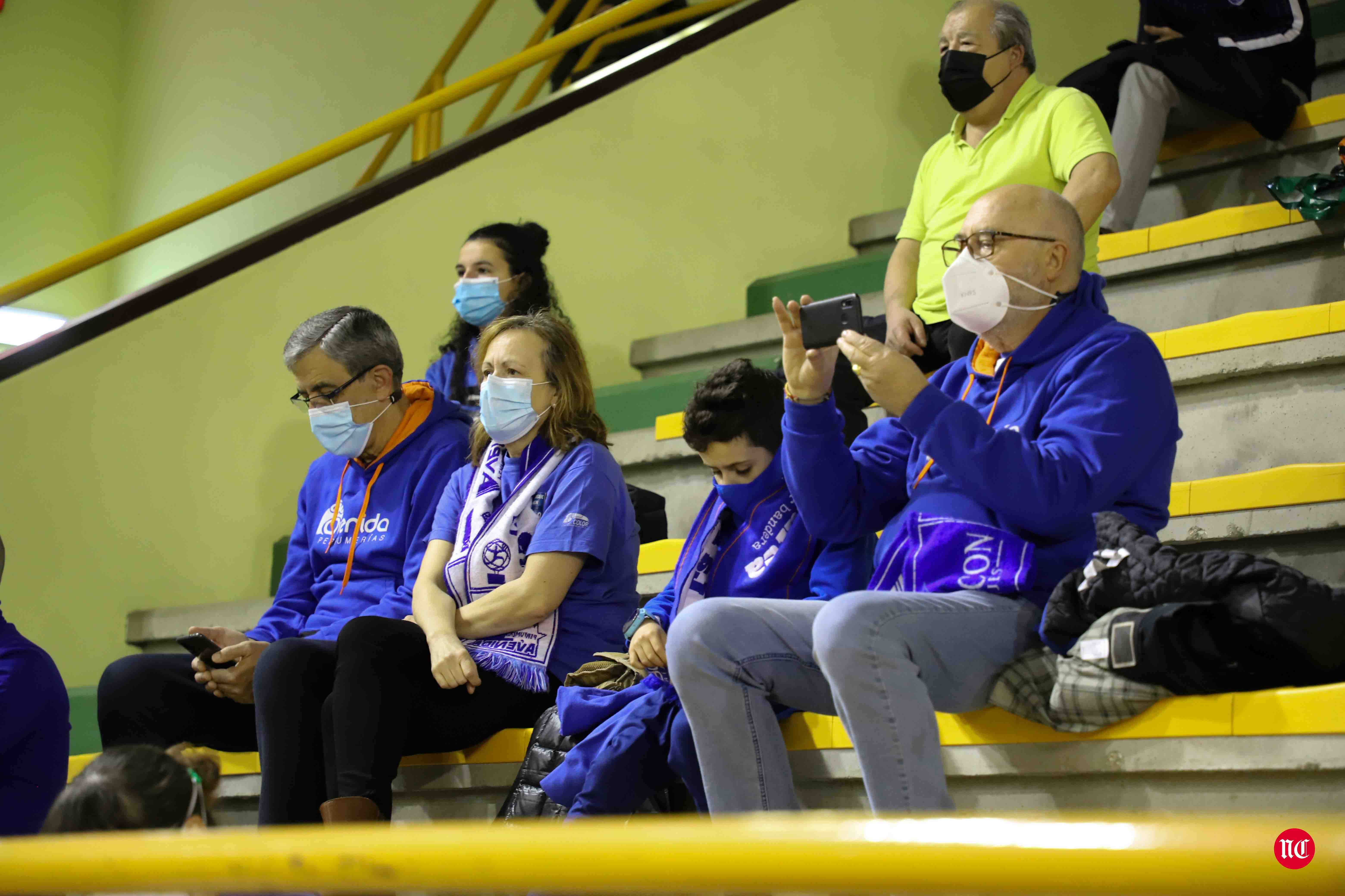Fotos: El CB Avenida hace pequeño al Girona