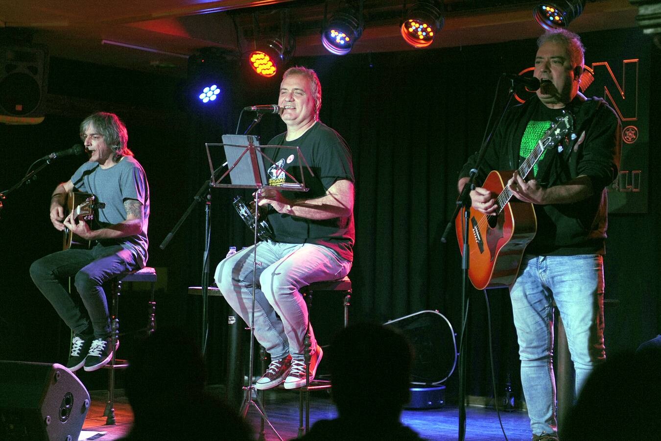 Una de las bandas más carismáticas y longevas de la escena se adapta a los nuevos tiempos y retoman un formato, el acústico, en la Sala Porta Caeli de la capital vallisoletana.