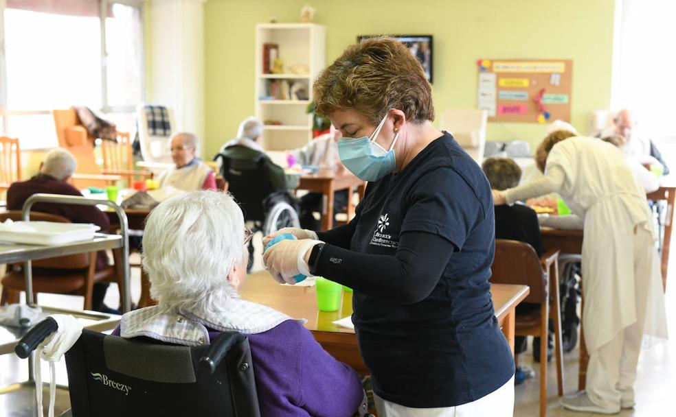 Los residentes asistidos son los únicos que comen fuera de sus habitaciones. 