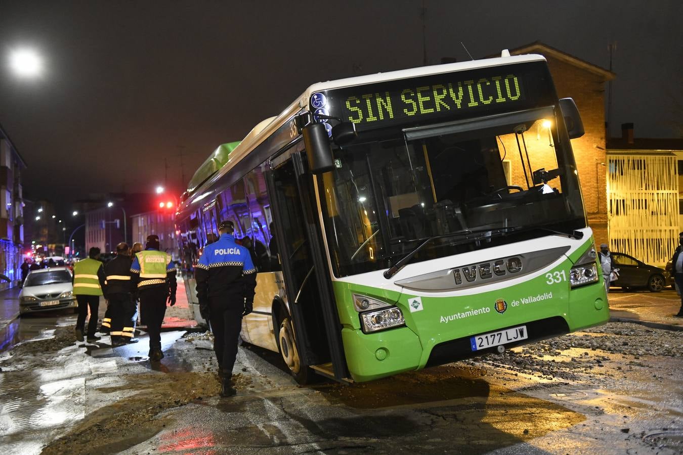 Fotos: El reventón de una tubería inunda el túnel de Vadillos de Valladolid