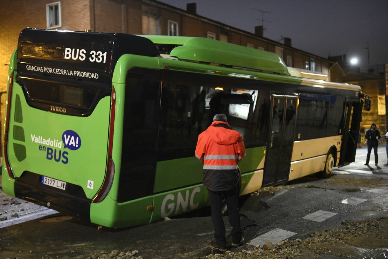 Fotos: El reventón de una tubería inunda el túnel de Vadillos de Valladolid