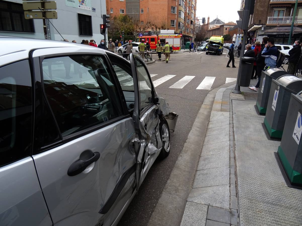 El suceso ha ocurrido en cruce de la calle Don Sancho con la calle Merced de la capital.