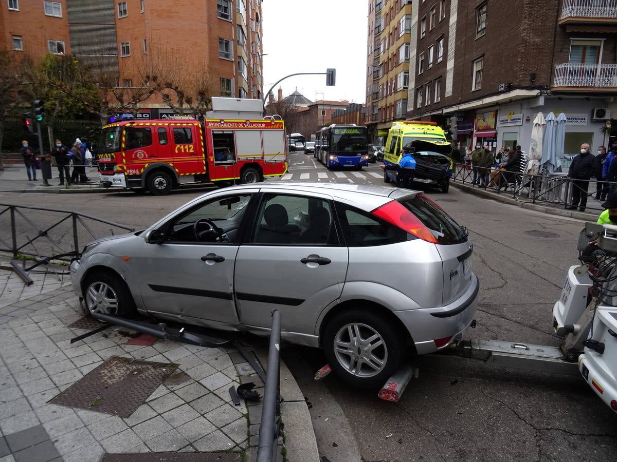 El suceso ha ocurrido en cruce de la calle Don Sancho con la calle Merced de la capital.