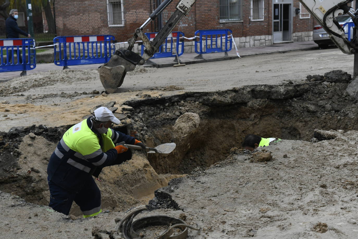 Los operarios se centrarán en las labores de tapado, limpieza y reparación de aceras.