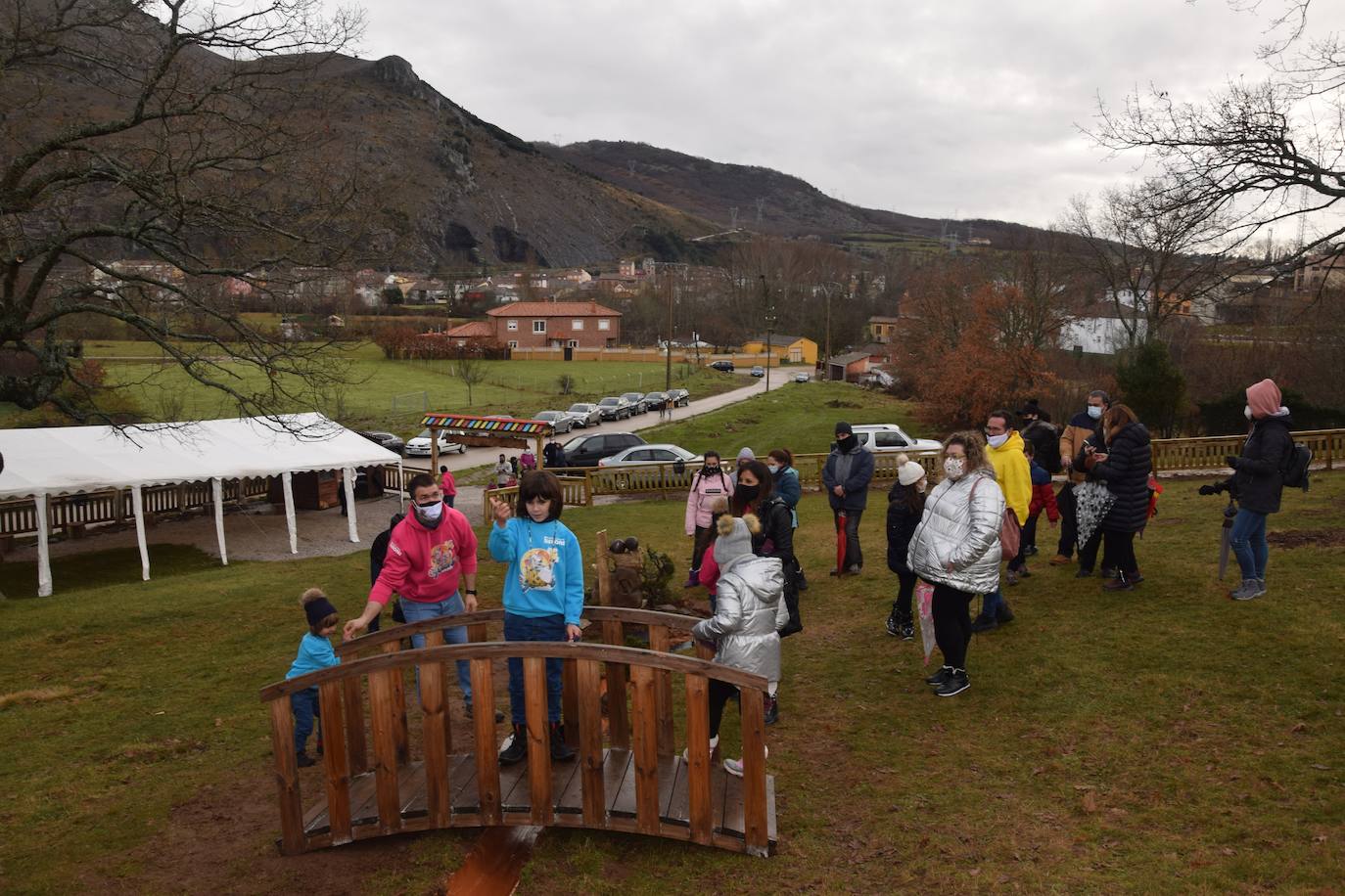 Jornada inaugural de las visitas a la casa del Ratoncito Pérez en Velilla del Río Carrión.