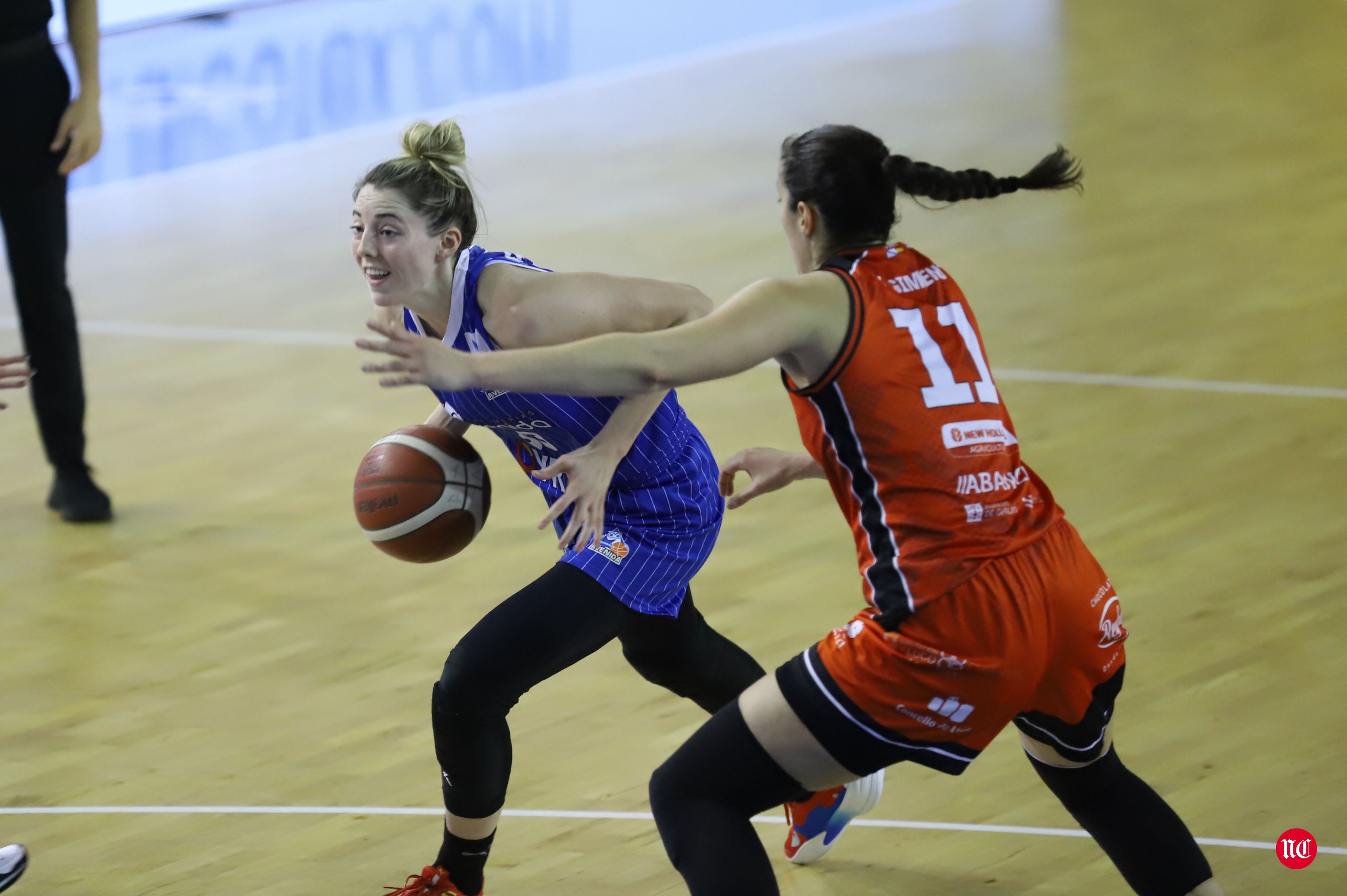 Fotos: Avasallador inicio de la segunda vuelta para el CB Avenida (80-45)