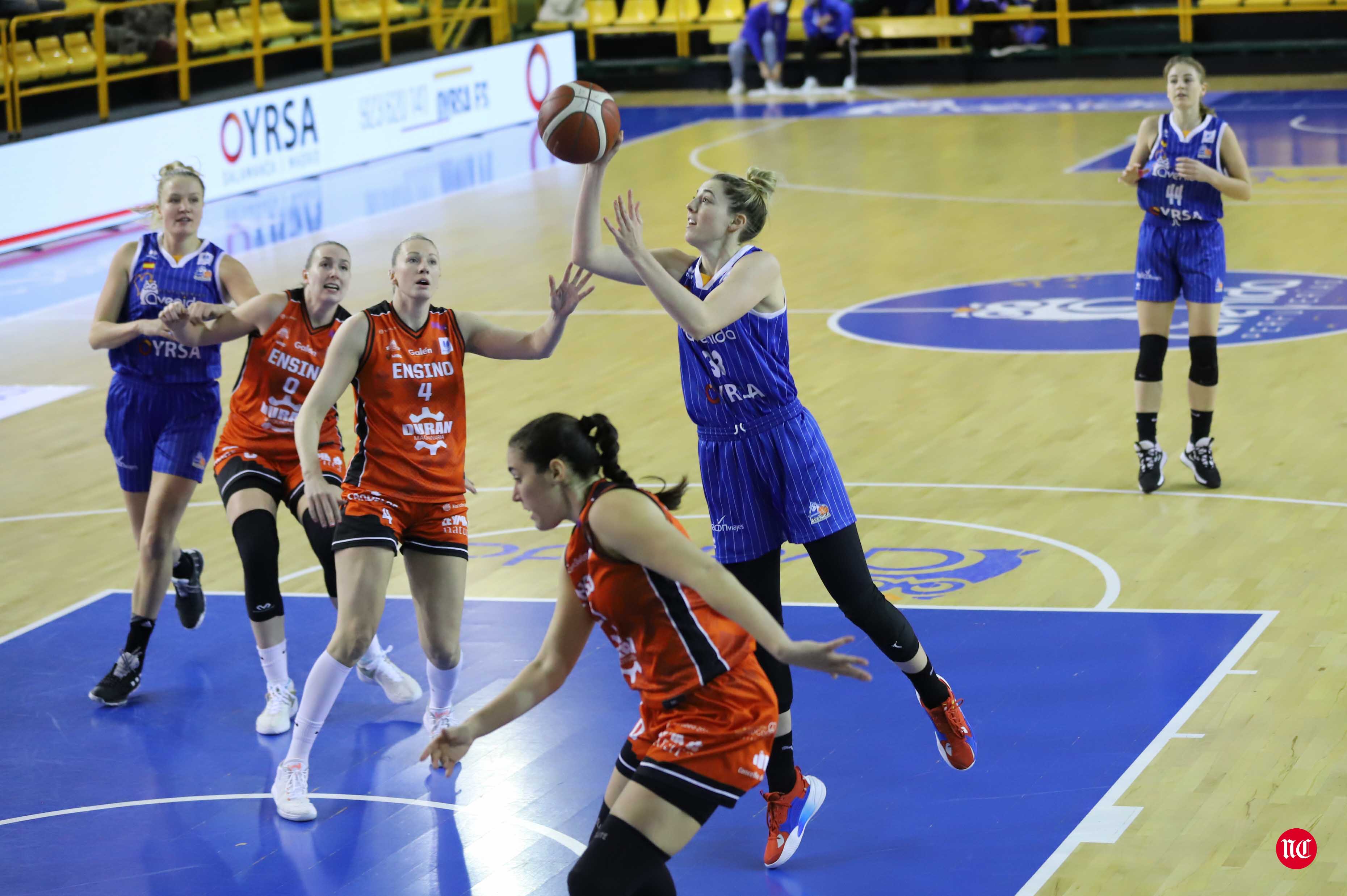 Fotos: Avasallador inicio de la segunda vuelta para el CB Avenida (80-45)