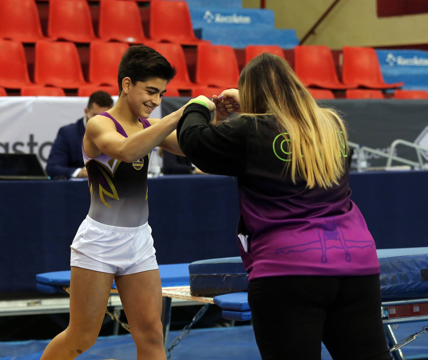 Fotos: Saltos espectaculares en el campeonato de España de trampolín