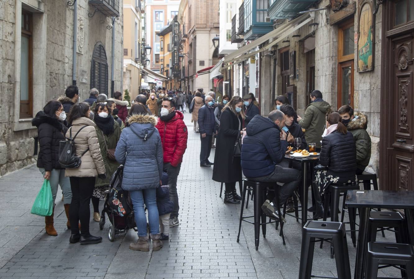 Fotos: Los vallisoletanos no renuncian al vermut de Nochebuena