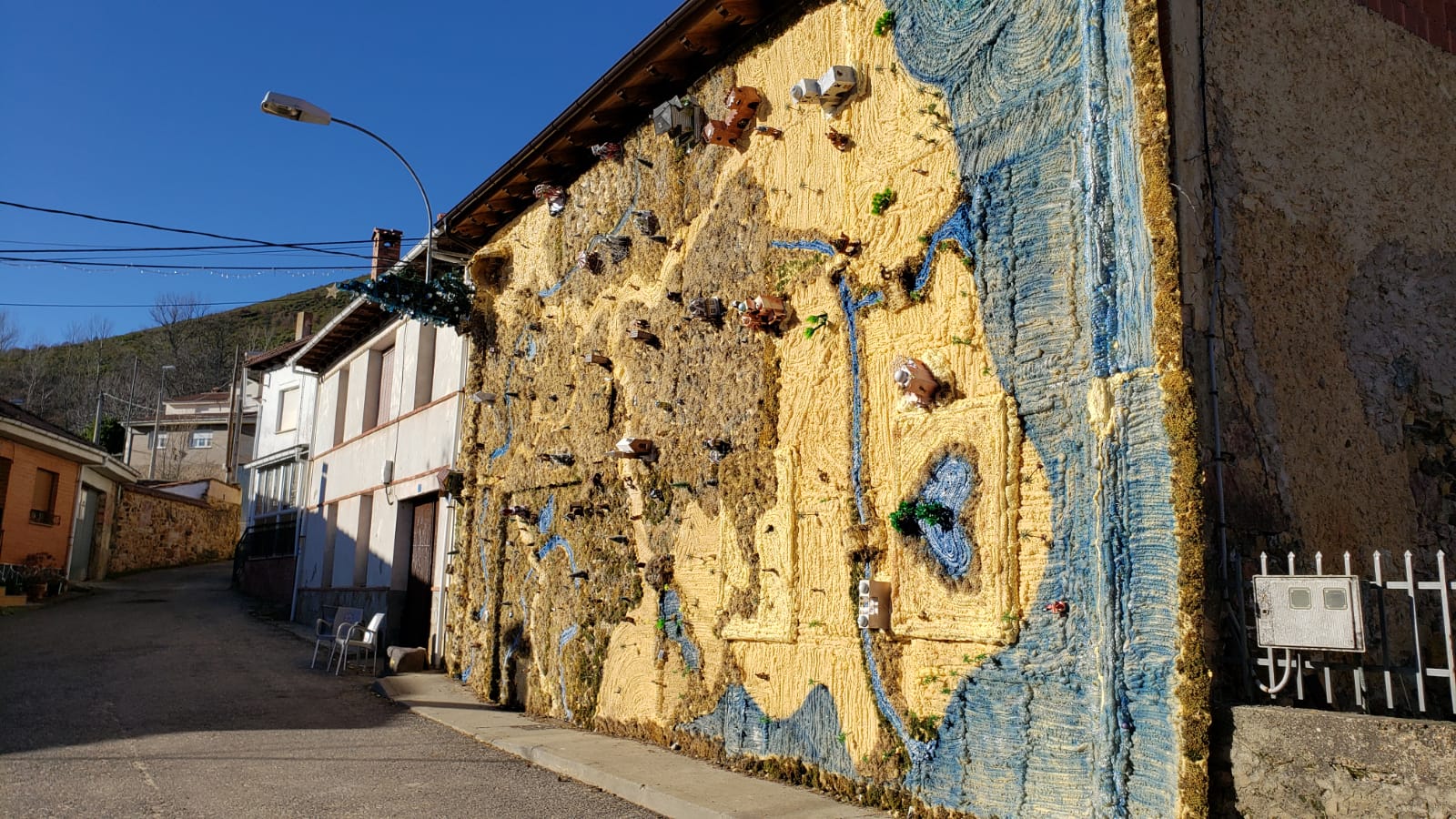 Fotos: Belén colgante de La Mata de la Bérbula (León)