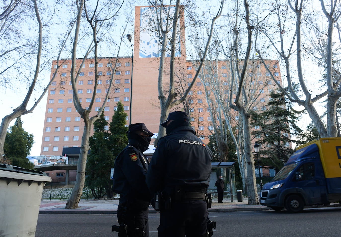 Fotos: Llegan las primeras dosis de la vacuna de Pfizer a Valladolid