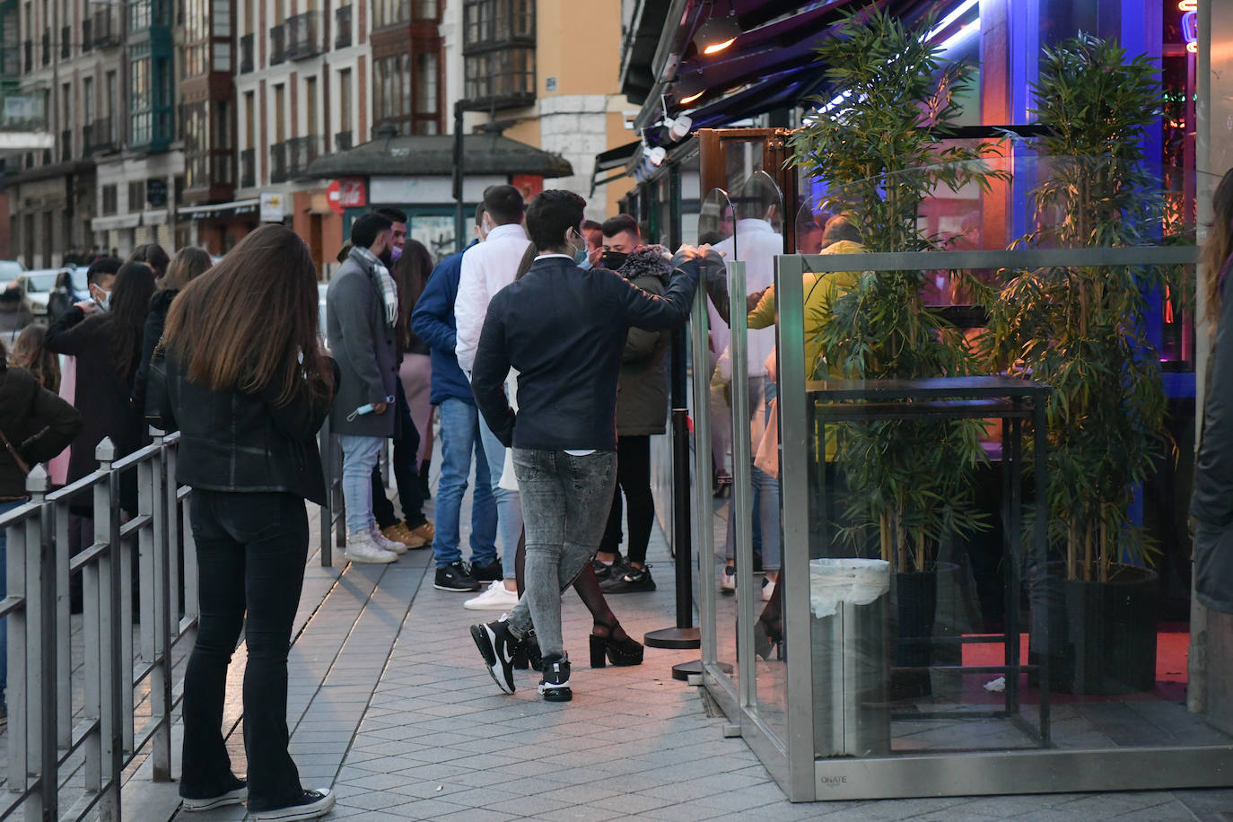 Fotos: Los vallisoletanos aprovechan la mañana y la tarde de Nochevieja para despedir el año
