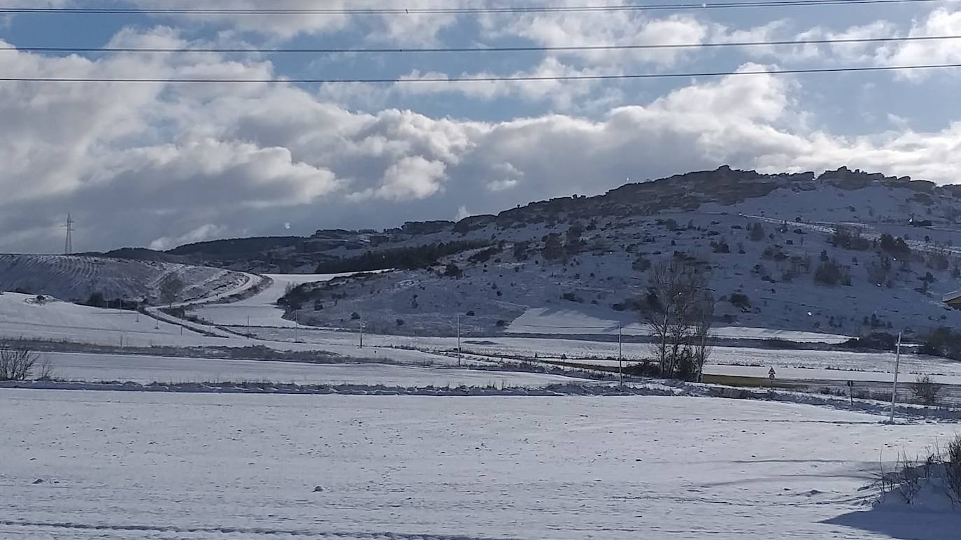 Fotos: Nieve en Valoria de Aguilar