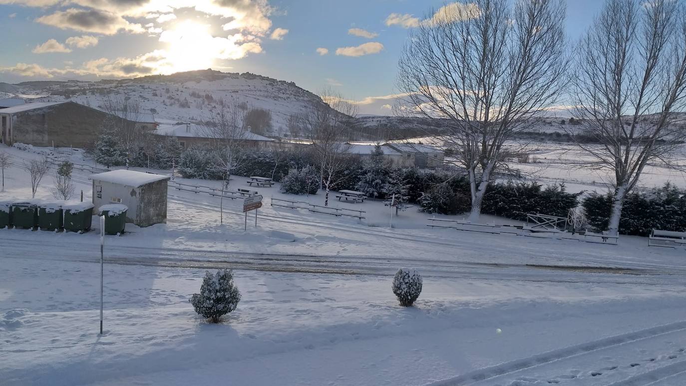 Fotos: Nieve en Valoria de Aguilar