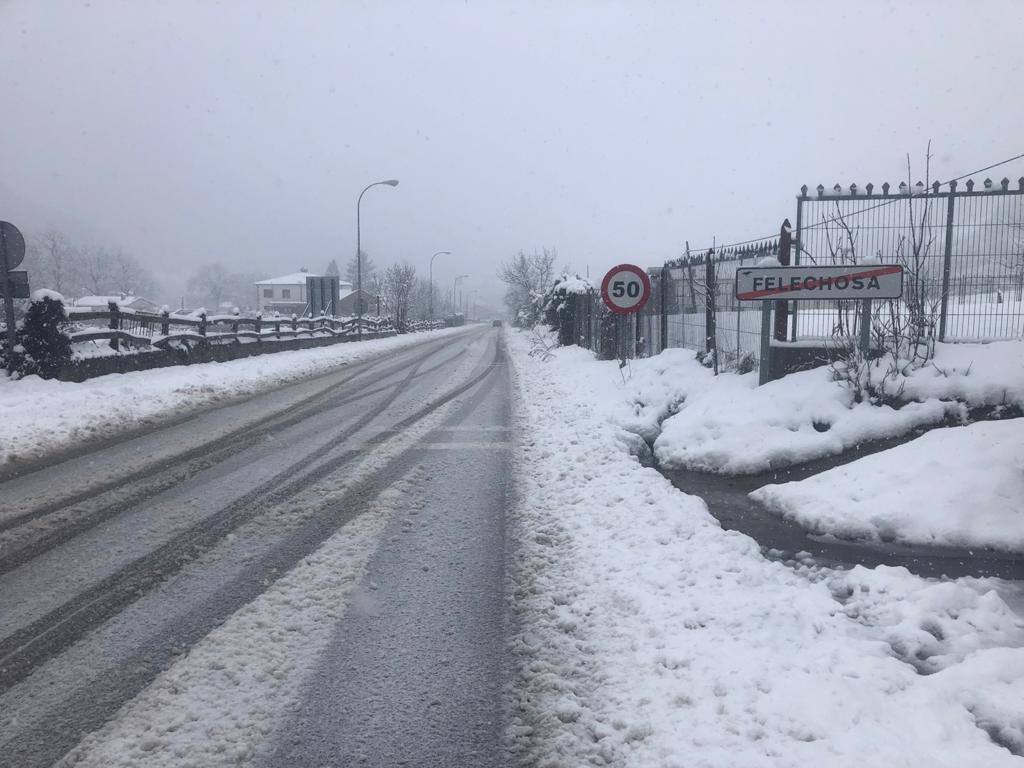 Fotos: Temporal de nieve en Asturias y León