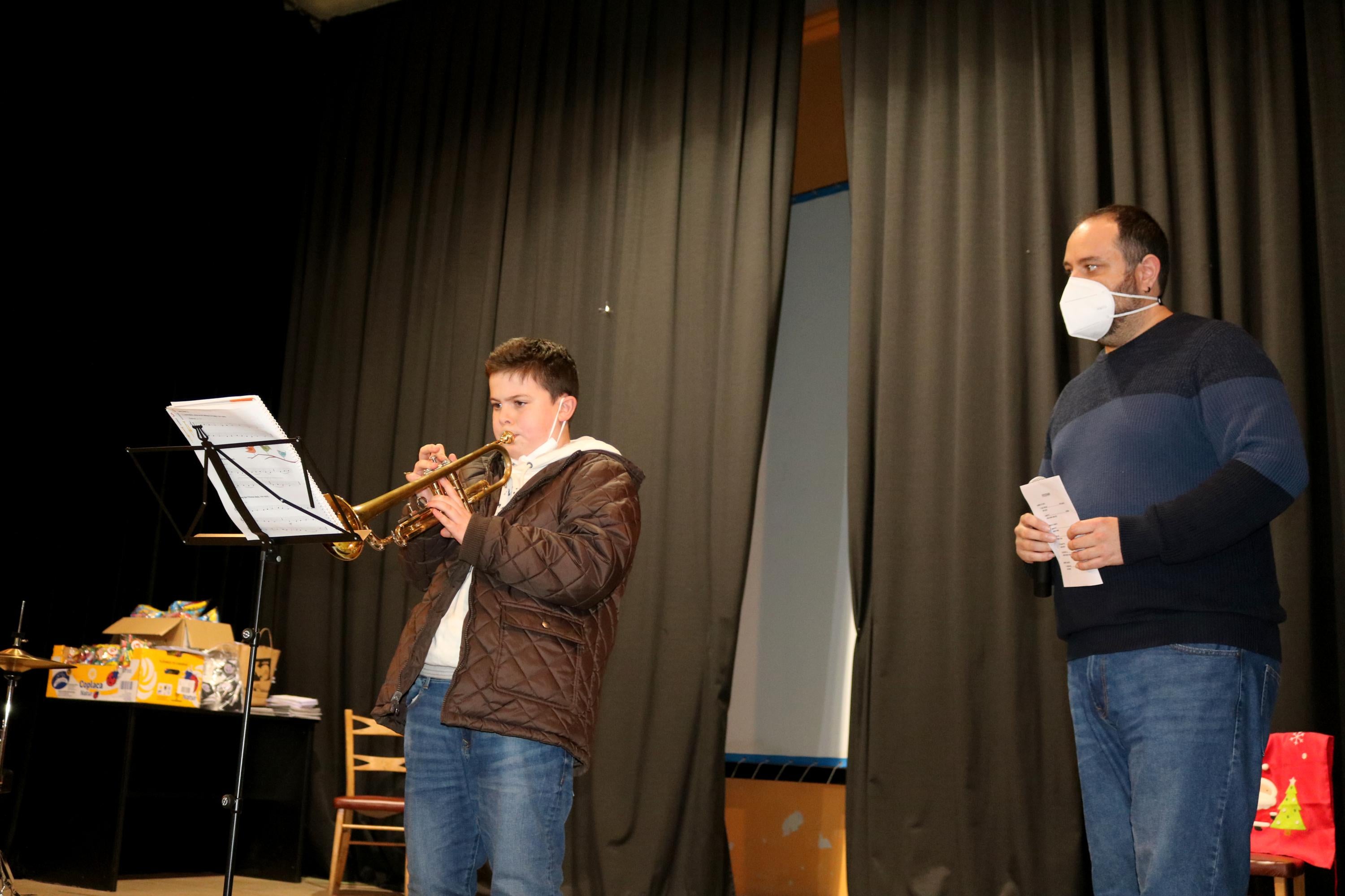 Los alumnos de la Escuela y Banda de Música Comarcal ofrecieron diversas actuaciones navideñas
