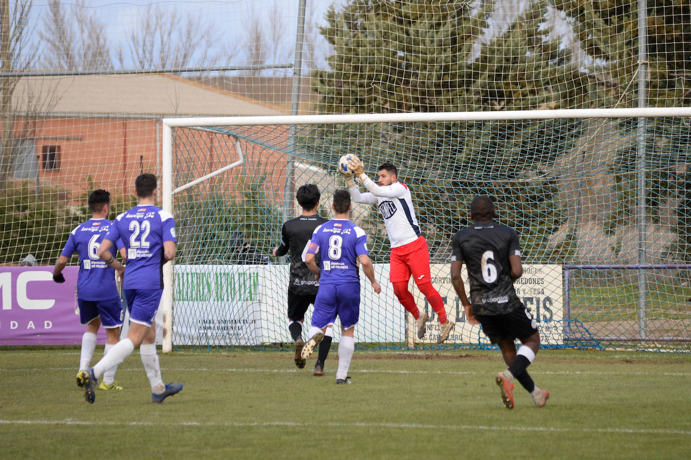 Los palentinos suman tres puntos por primera vez esta campaña.