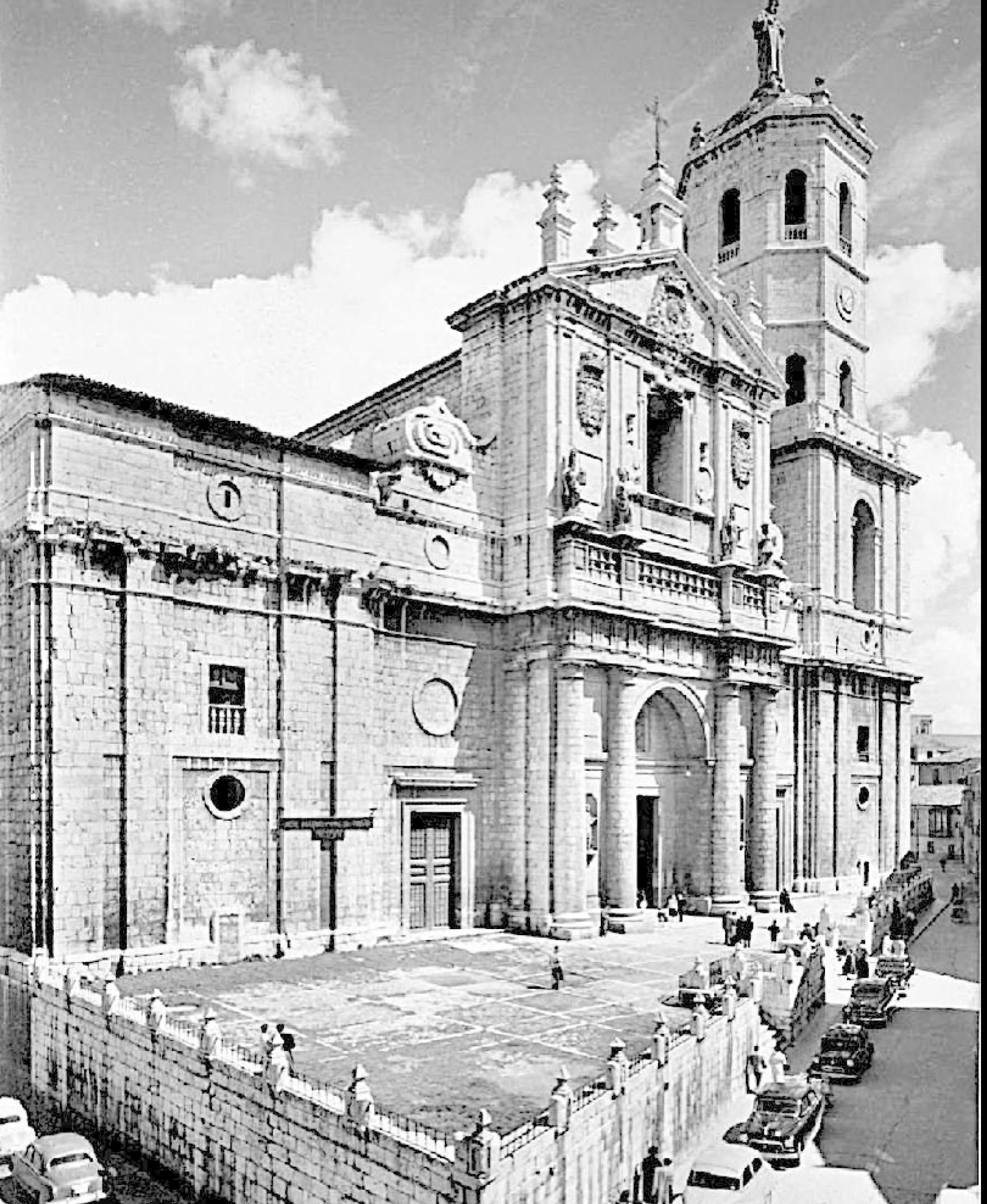 La catedral en los años 60.