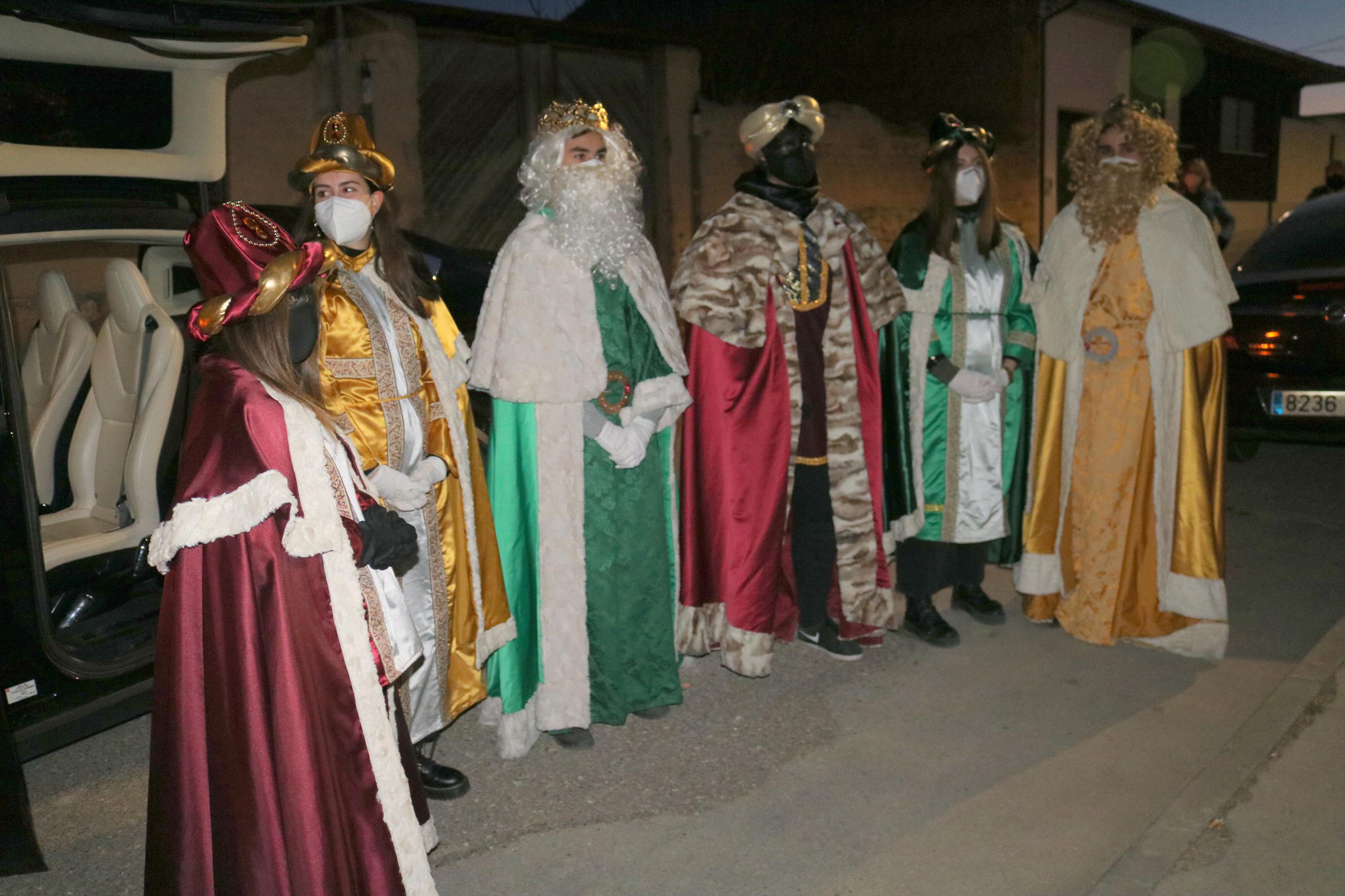 Los Reyes Magos visitaron a los niños baltanasiegos 