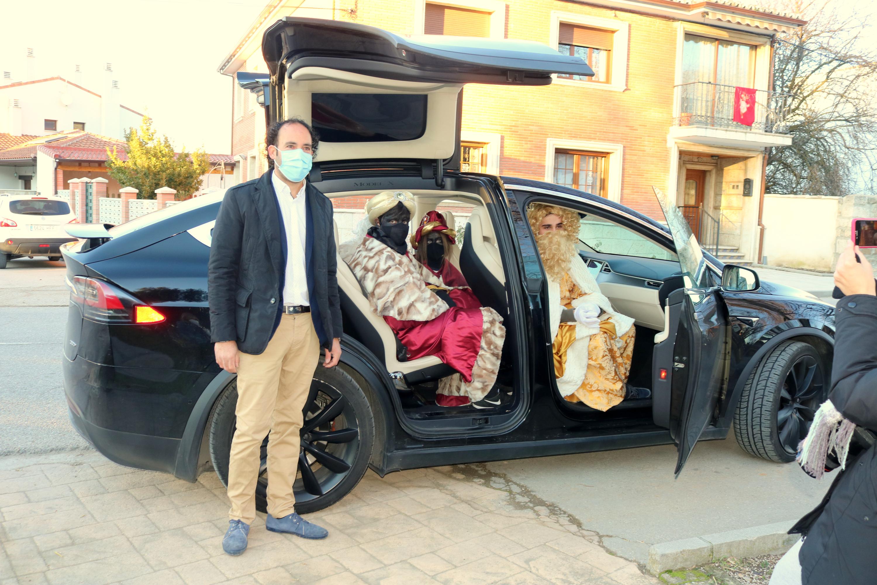 Los Reyes Magos visitaron a los niños baltanasiegos 