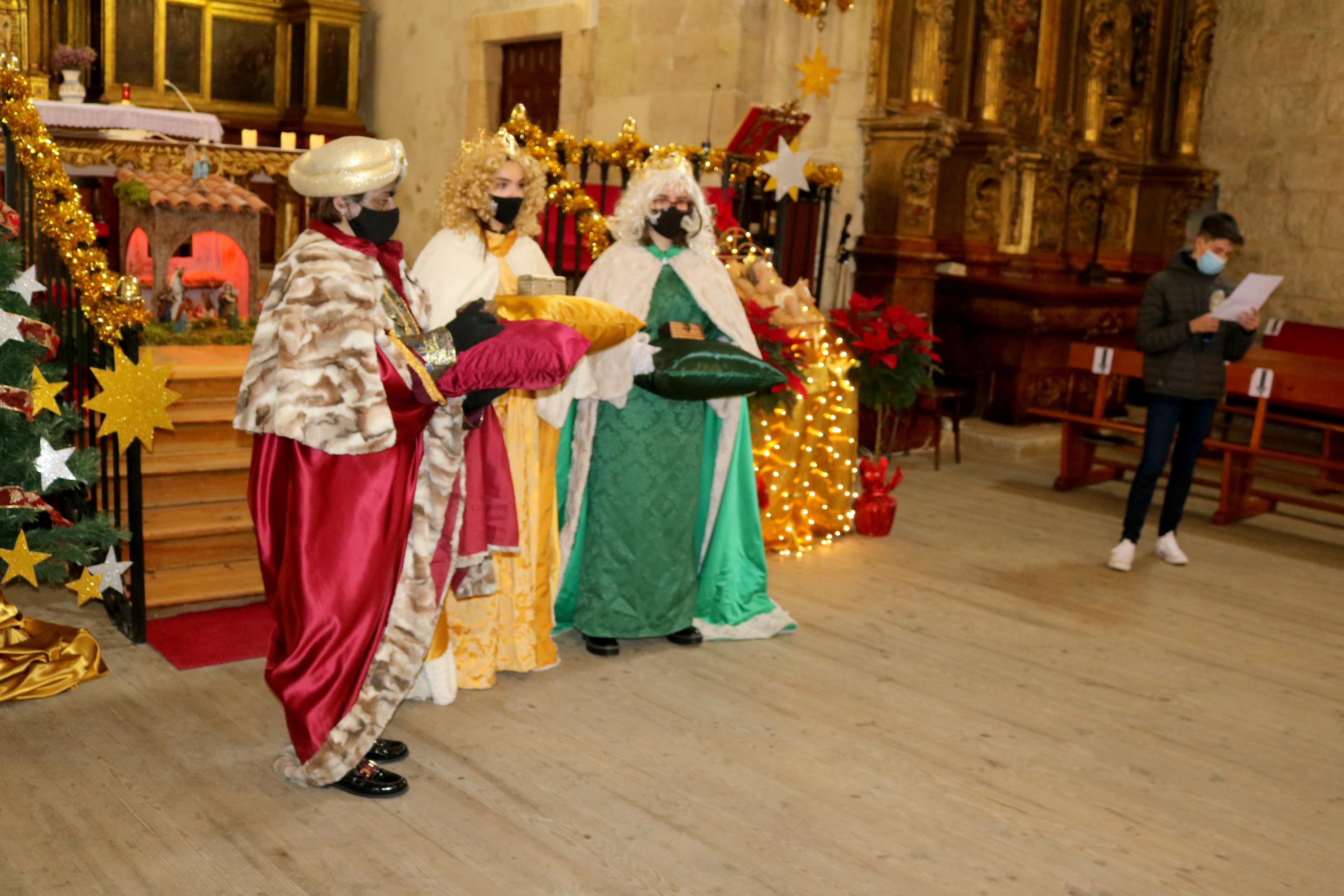 Fotos: Baltanás celebra con ilusión el día de Reyes