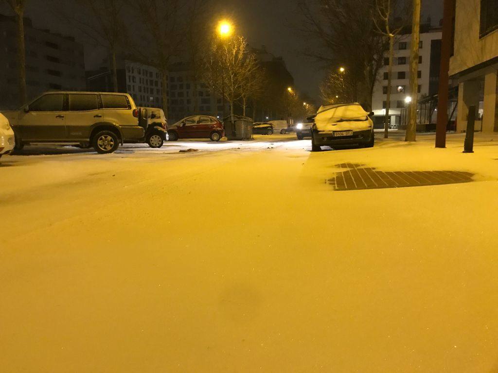 Fotos: Valladolid amanece teñida de blanco