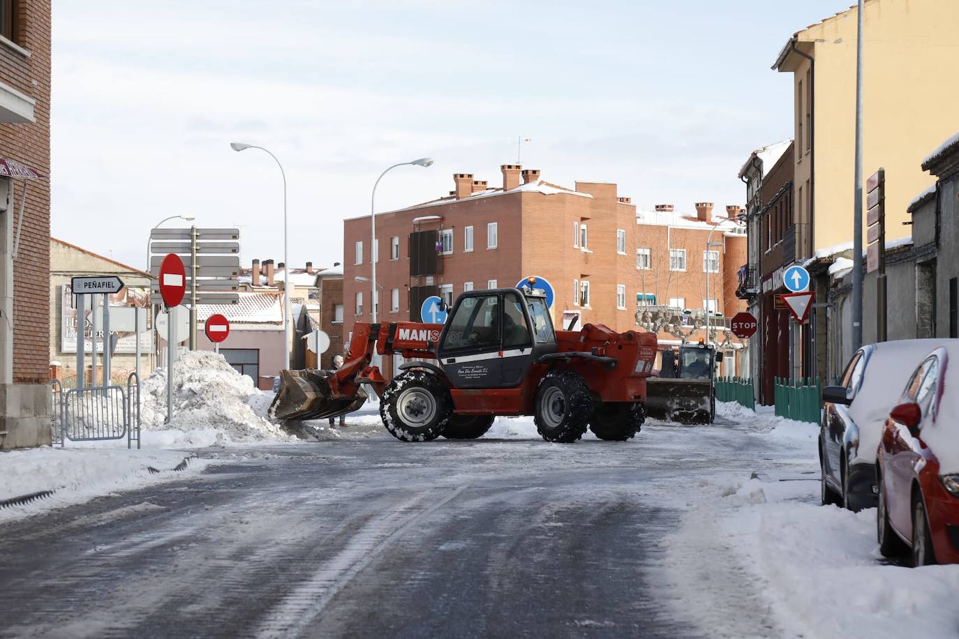Fotos: Restos de hielo y nieve, protagonistas de la manaña del domingo en Peñafiel