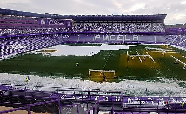 El estadio José Zorrilla, al mediodía de este domingo