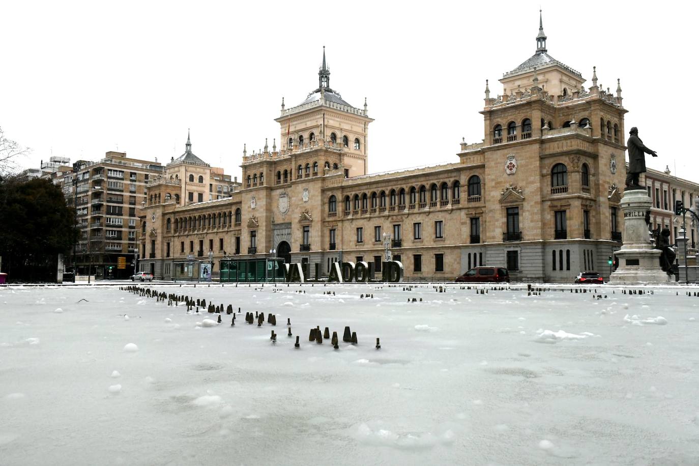 Fotos: El hielo, protagonista de este domingo en Valladolid