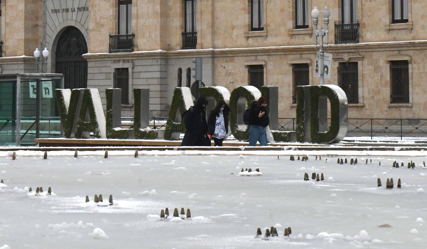 Fotos: El hielo, protagonista de este domingo en Valladolid