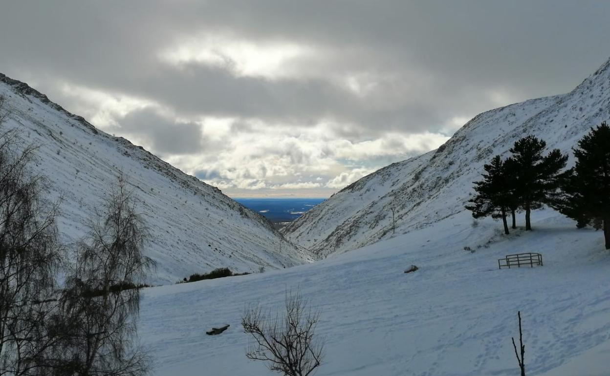 Nieve en la montaña palentina.