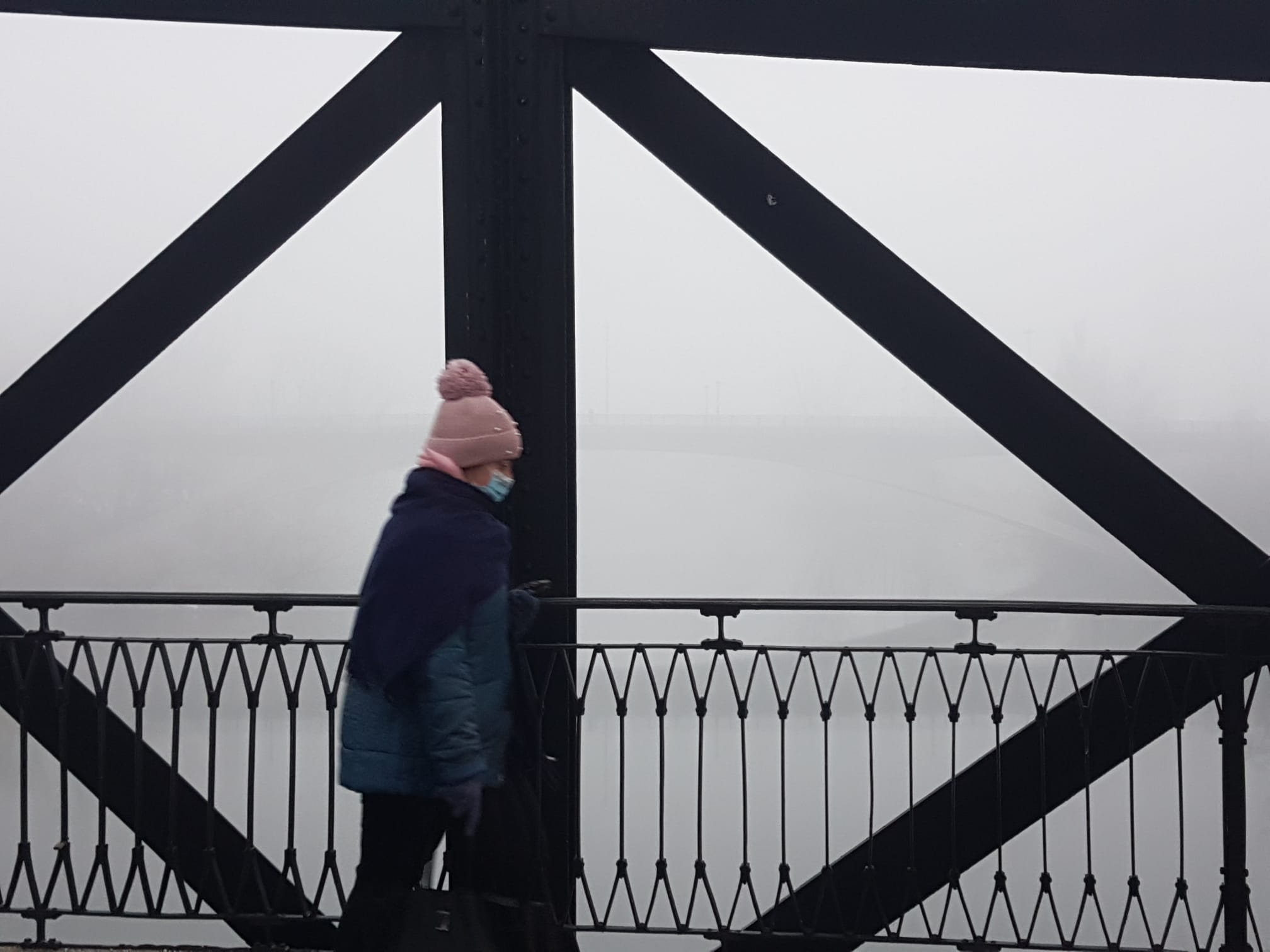 Fotos: Valladolid amanece cubierta de niebla