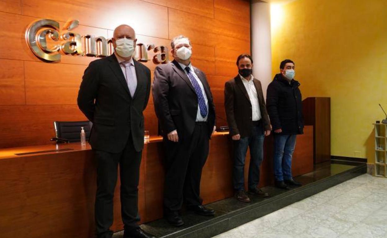 Presentación del nuevo servicio gratutito puesto en marcha por la Cámara de Comercio y el Ayuntamiento.