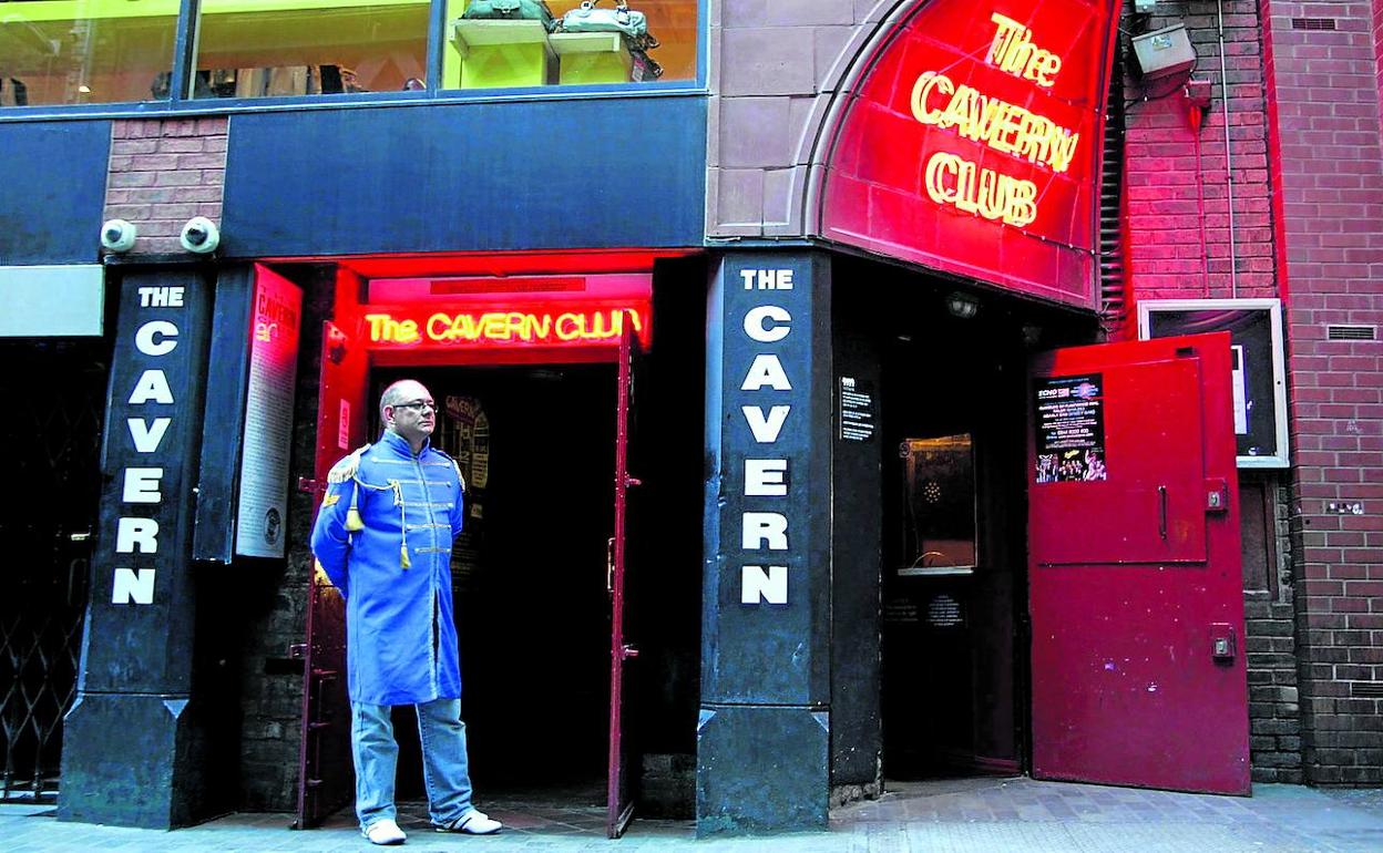 Fachada del Cavern Club, en Liverpool, donde los Beatles debutaron el 9 de febrero de 1961.