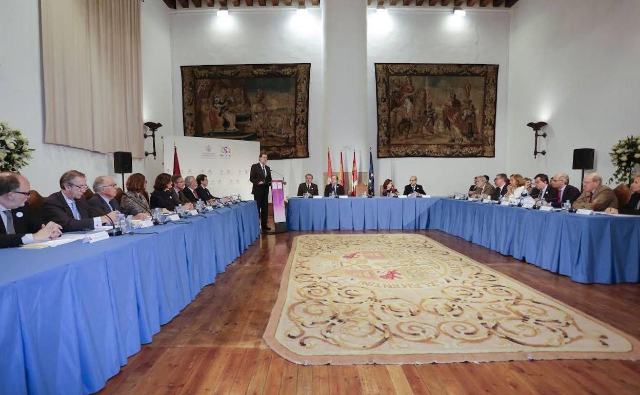 Reunión de la Comisión Interinstitucional del VIII Centenario.