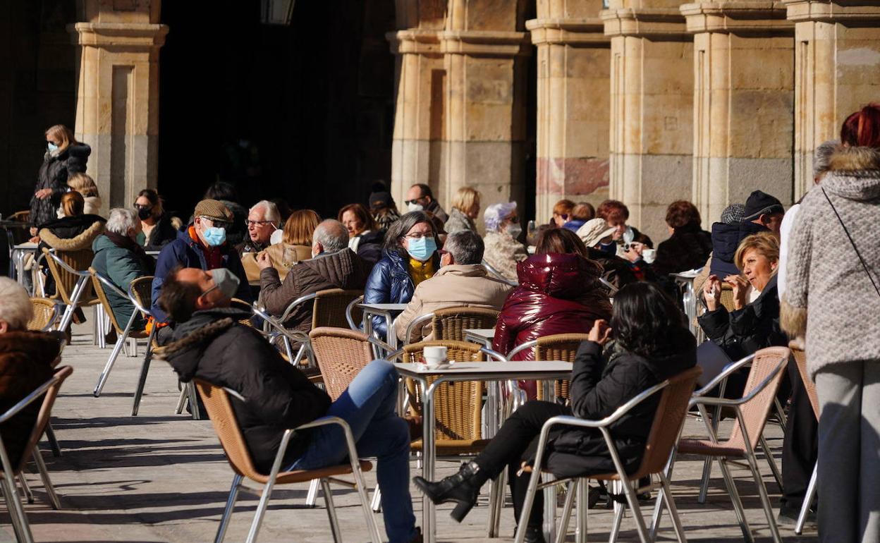 Terraza en la Plaza Mayor de Salamanca. 