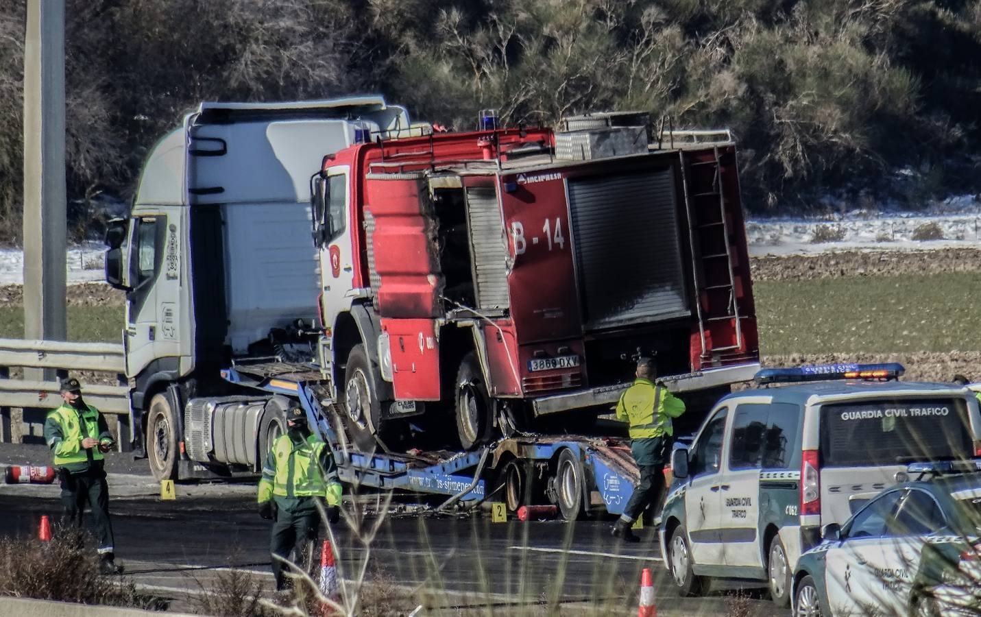 Fotos: Tres camioneros fallecidos en Tordesillas tras sufrir un atropello