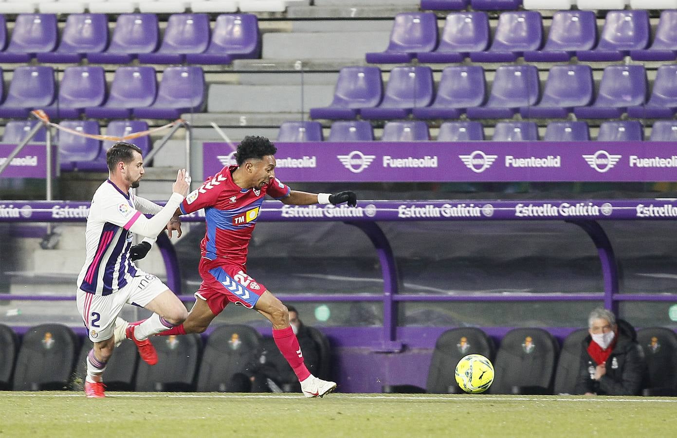 Fotos: Empate del Real Valladolid ante el Elche (2-2 )