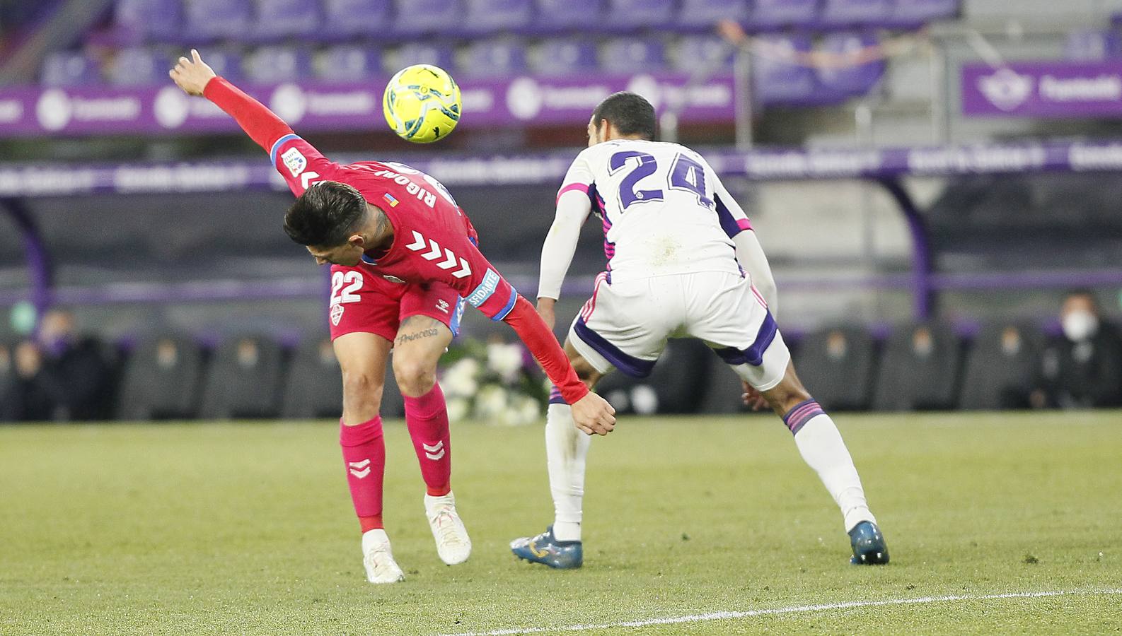 Fotos: Empate del Real Valladolid ante el Elche (2-2 )