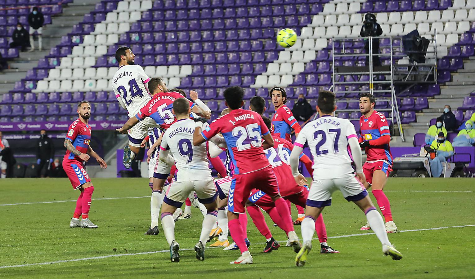 Fotos: Empate del Real Valladolid ante el Elche (2-2 )