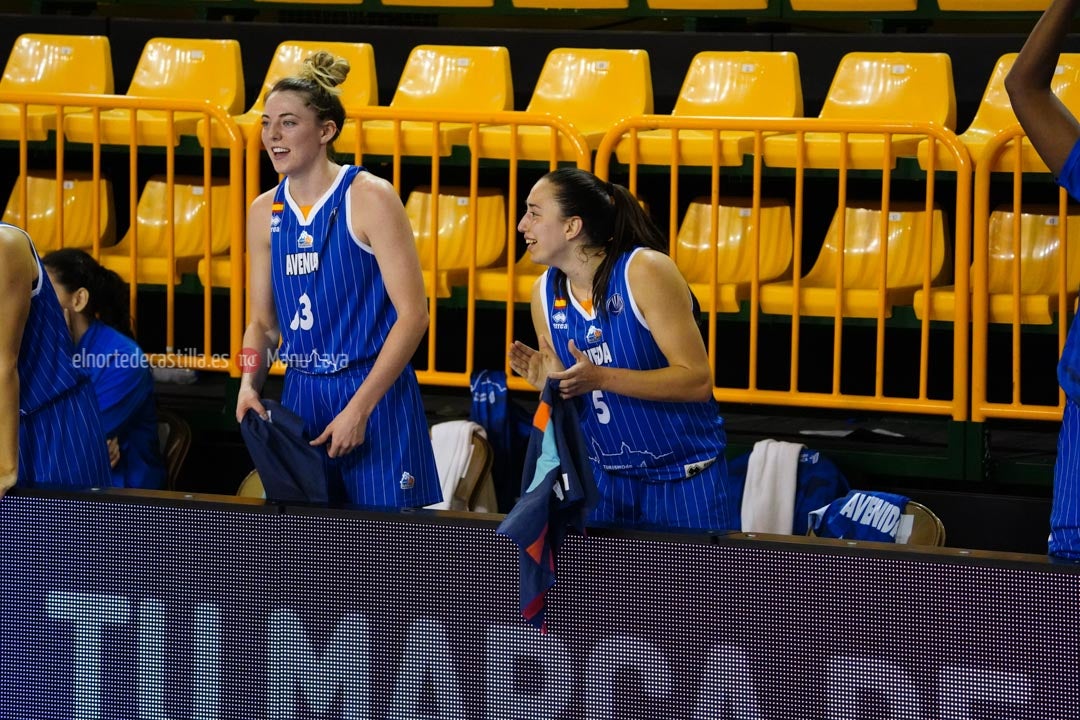 Perfumerías Avenida - Izmit Belediyespor 