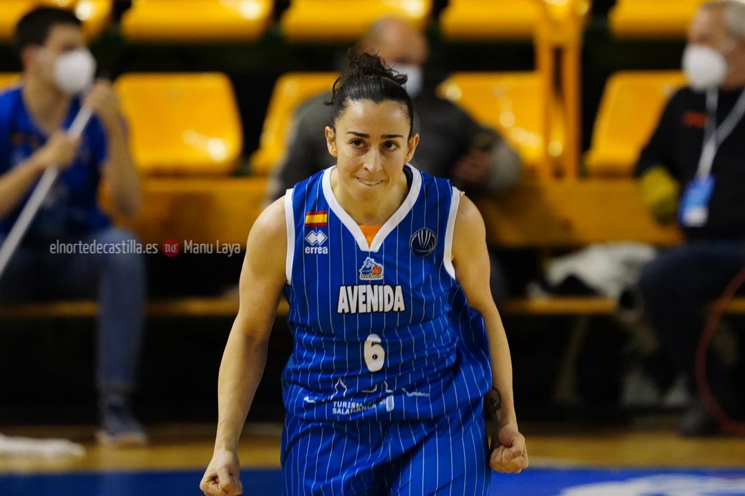 Perfumerías Avenida - Izmit Belediyespor 