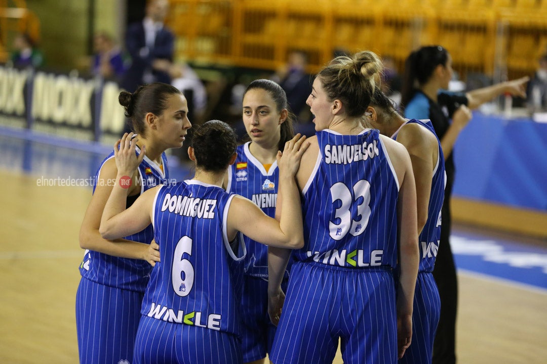 Perfumerías Avenida - Izmit Belediyespor 