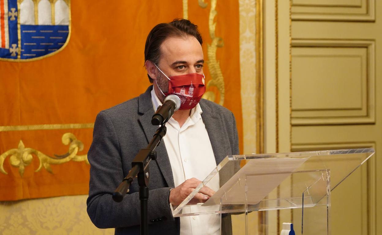 Fernando Castaño, en una rueda de prensa.