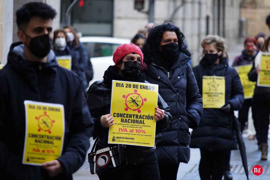 Concentración de peluquerías y barberías en la Plaza de la Constitución 