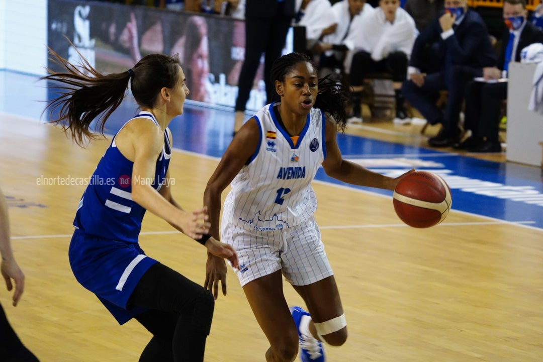 Perfumerías Avenida - Dynamo de Kursk