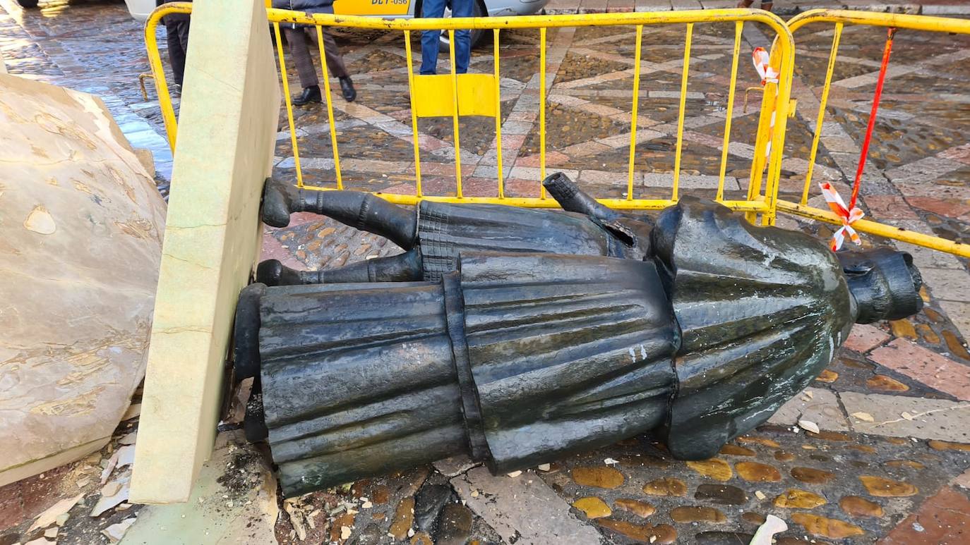 Fotos: Las Cabezadas de León caen al suelo