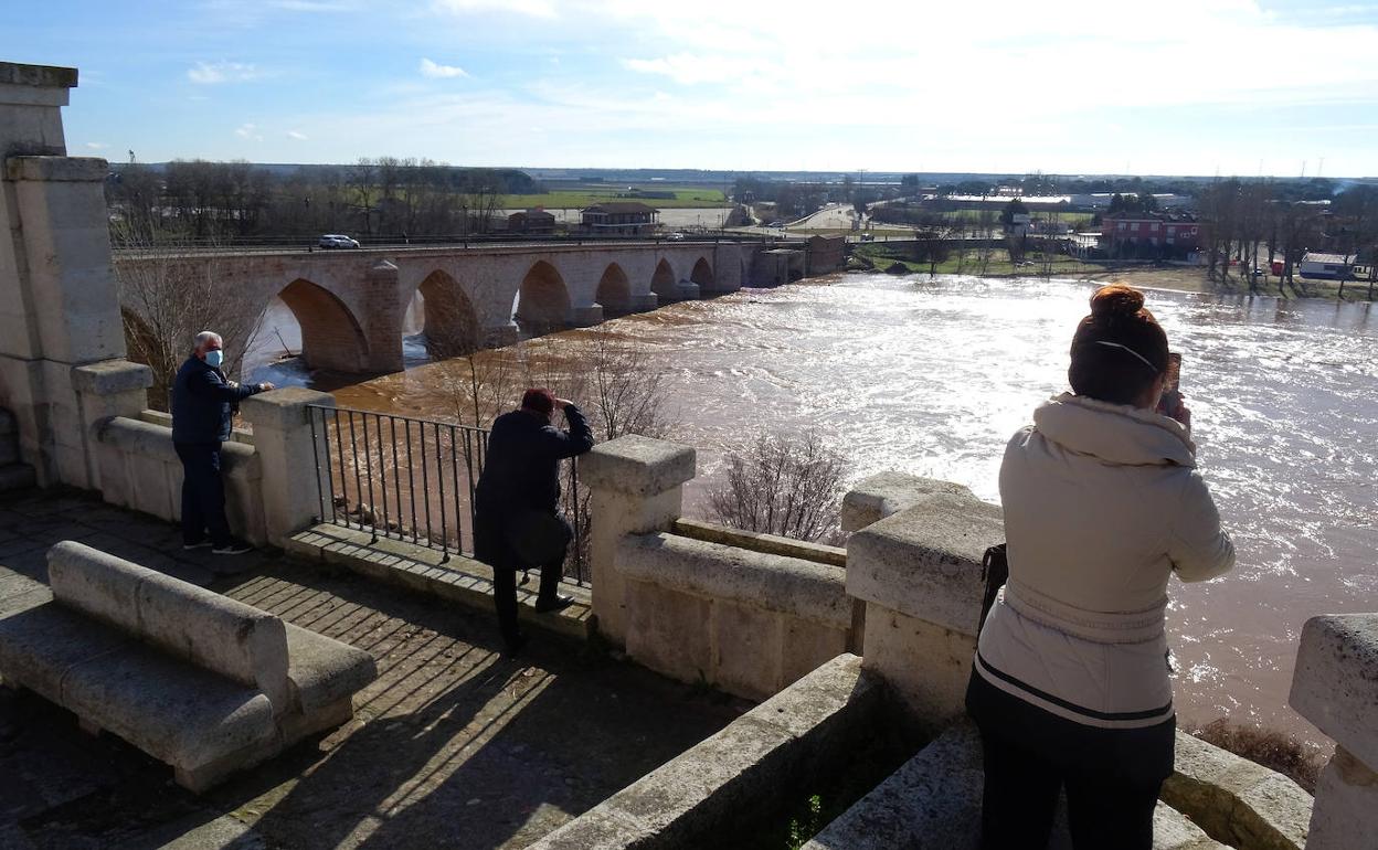 La crecida del Duero en Tordesillas.