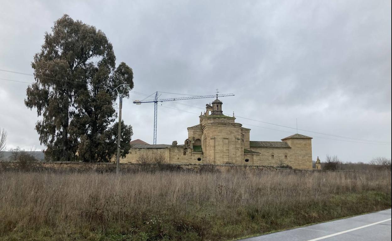 Vista exterior del Monasterio de la Caridad. 